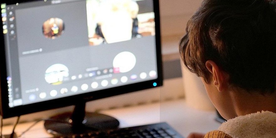 Uzman Psikolog Samet Çiftçi: “İnternet bağımlılığı sağlık problemlerini beraberinde getiriyor”