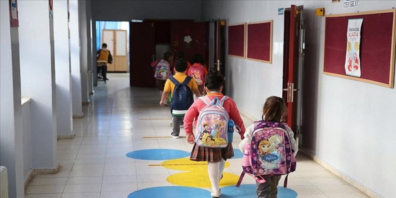 4+4+4 uygulamasının yarattığı tahribat! Kız çocuklarının okullaşma oranında büyük düşüş!