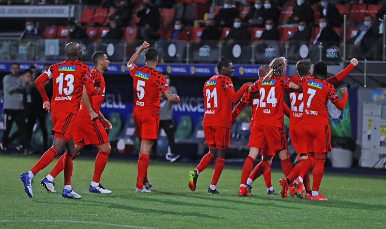 Beşiktaş zirve takibinde ısrarcı!
