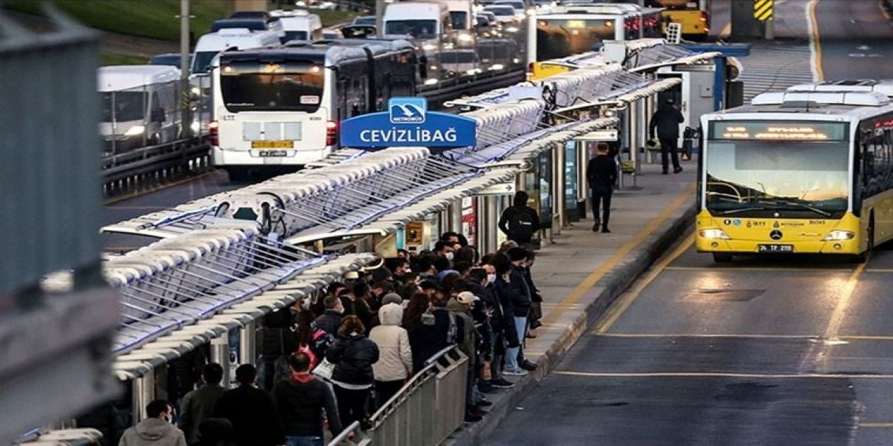 İBB'den toplu taşımaya "tam kapanma" düzenlemesi! Bu akşam itibariyle başlayacak...