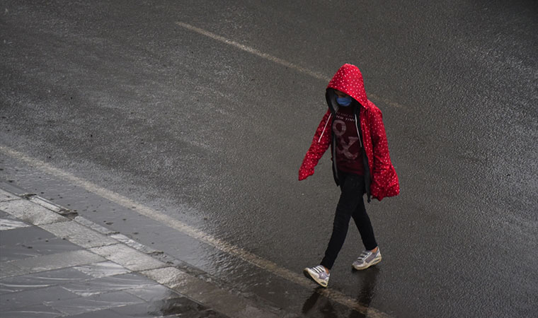 Meteoroloji açıkladı... Bir yanda sağanak bir yanda güneş!