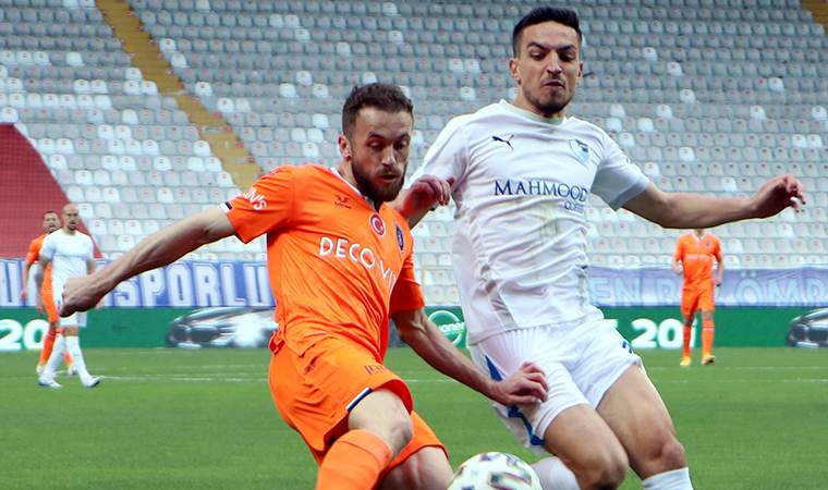 Başakşehir'den kritik geri dönüş!