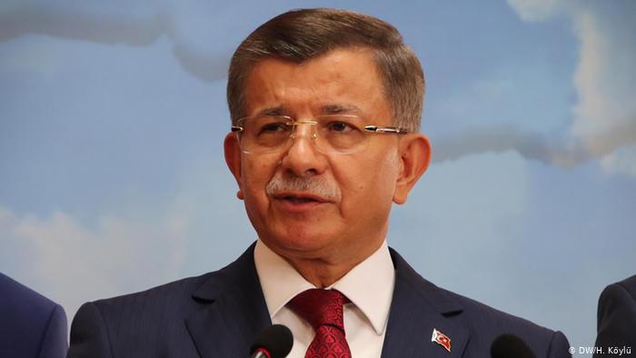 Ahmet Davutoğlu'ndan gündeme dair açıklamalar! 'Yaşanan en büyük kriz güven krizidir'