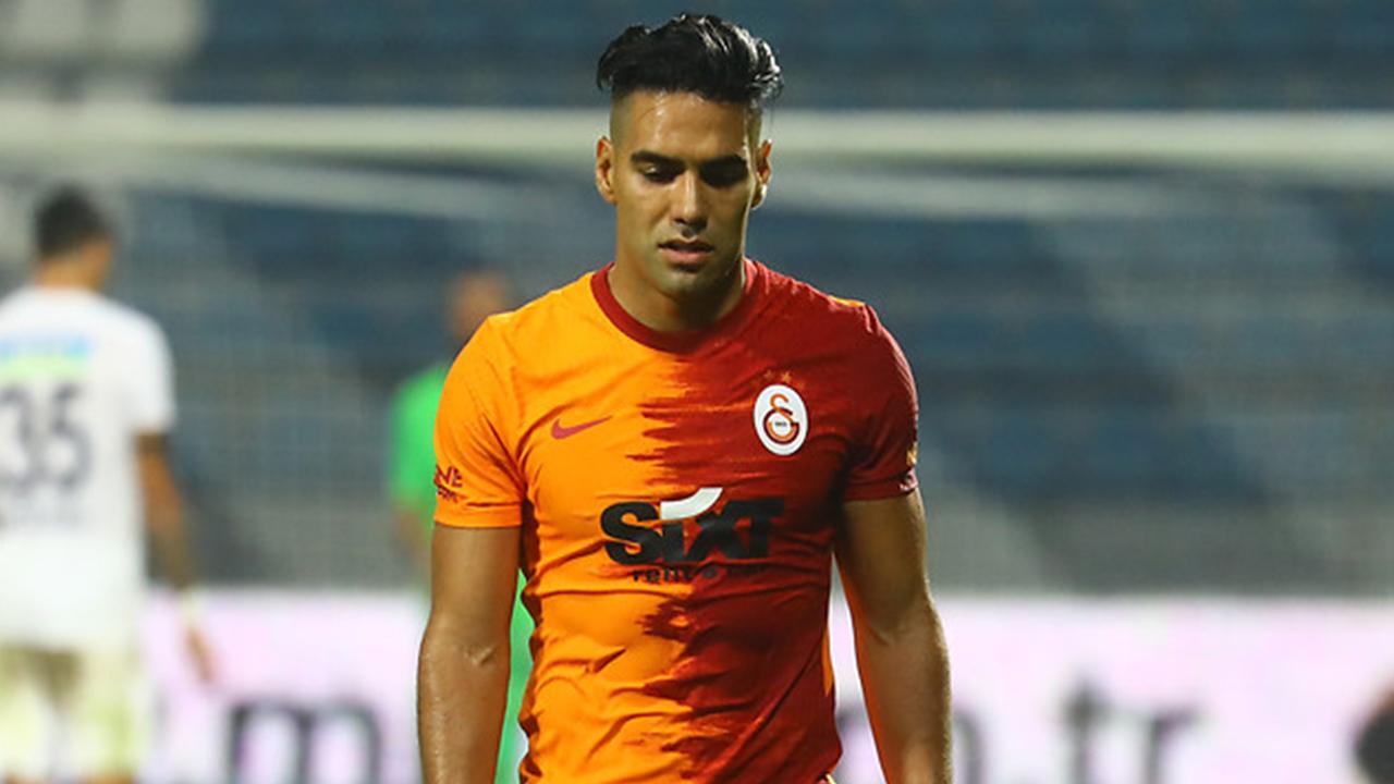 Galatasaraylı Falcao sessiz kalmadı! 'Şiddetsizlik çağrısı yapıyorum'