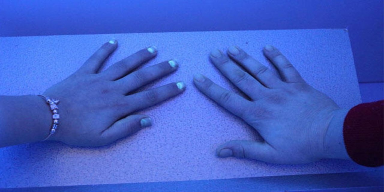 Covid-19'un yeni belirtisi bulundu! İngiliz profesörden ilginç iddia!