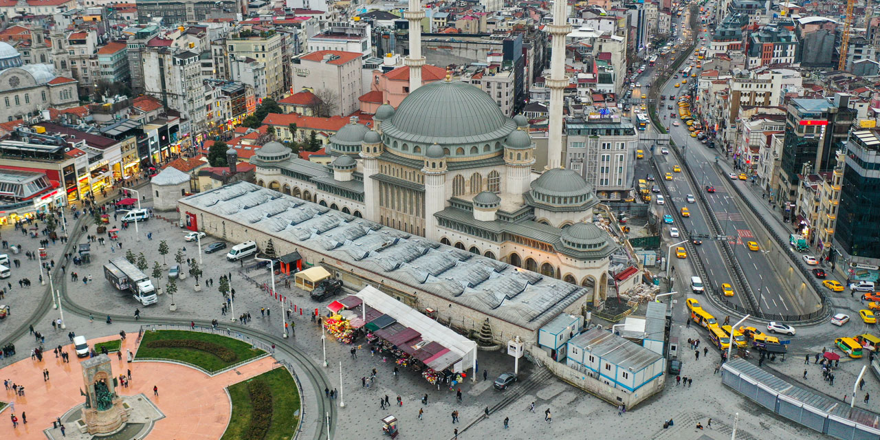 Taksim Camii'nin açılışı ertelendi