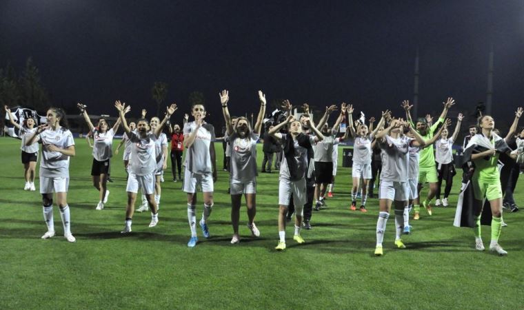 Türkiye Kadın Futbol Ligi'nde şampiyon belli oldu!