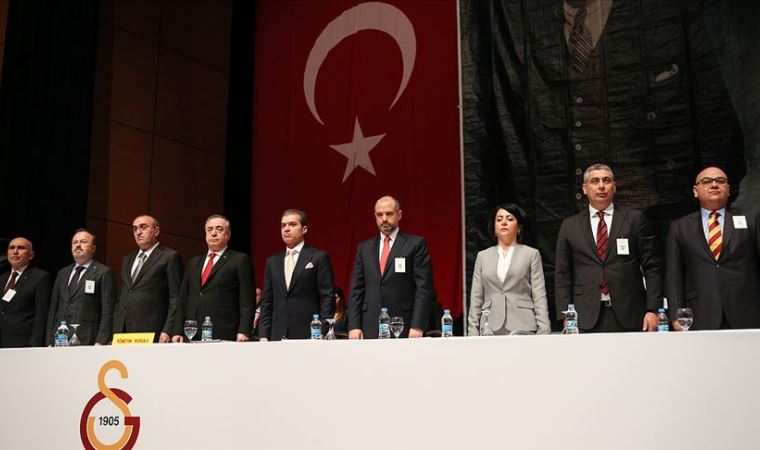 Galatasaray'da deprem! Peş peşe istifa haberleri geliyor