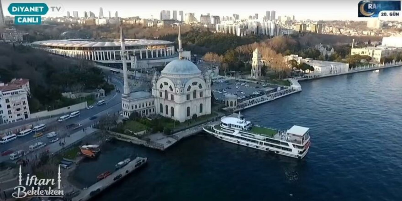 Dolmabahçe Camii'nin önüne demirledi! Diyanet TV'den "lüks teknede" vatandaşa "sabır ve şükür" mesajı!