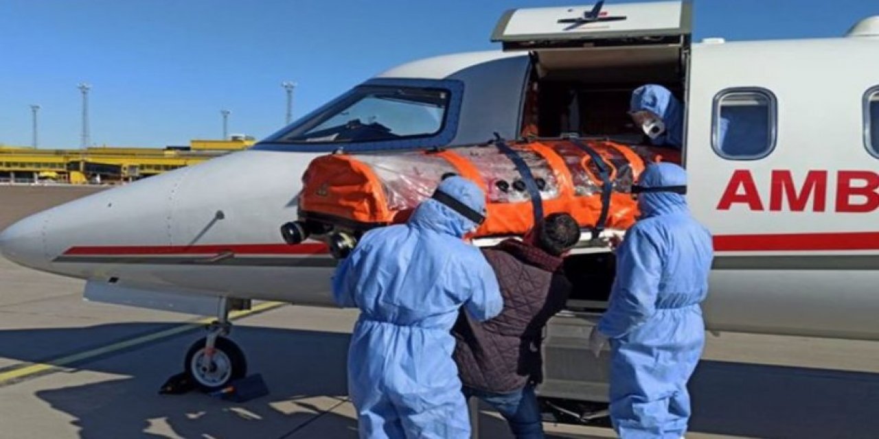 "Siyasi reklam amaçlı bir hasta transferi var”  Çizgi filmle yeniden gündeme gelen "ambulans uçak" videosu tartışmalı çıktı!