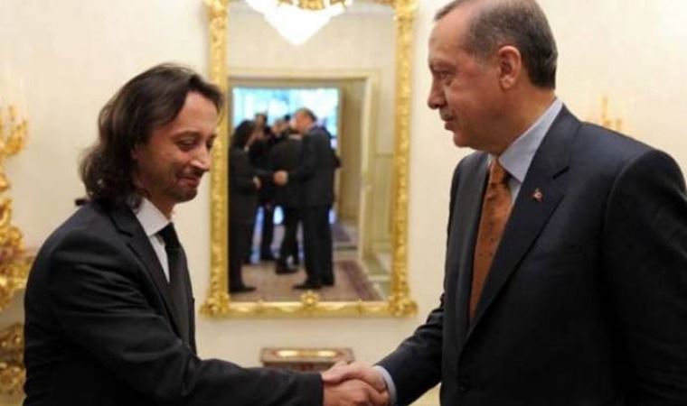 Eski yazıları ortaya çıkan Yeni Şafak yazarından itiraf gibi açıklama! 'Tarih döndü, biz döndük'