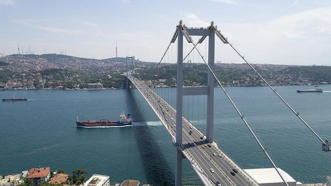 'Bu soygundan artık vaz geçmelisiniz' Gürsel Tekin'den iktidara sert eleştiri! 'Sokağa çıkma yasağı var, bayramda köprü ve otoyollar ücretsiz!'