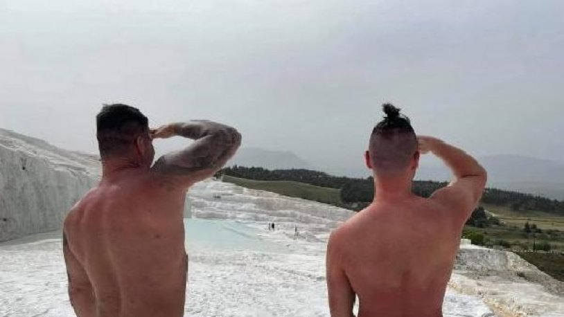 Pamukkale'de tepki çeken çıplak fotoğraf!