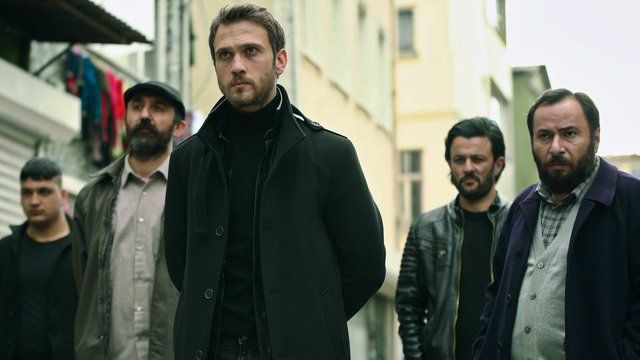 Sevilen dizi Çukur'un son bölümünde bir ayrılık daha