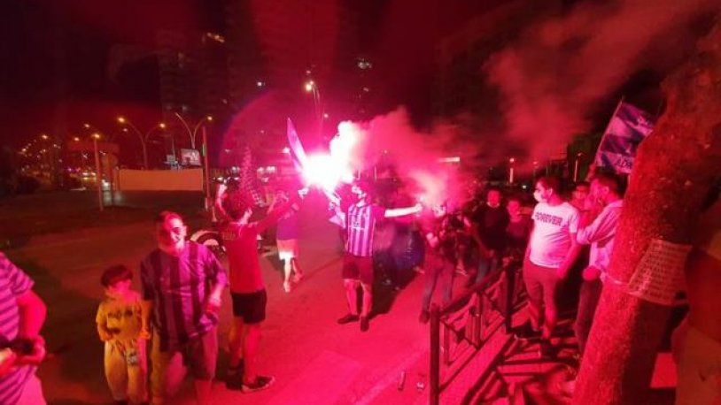 Şampiyonluk kutlamasında bir kişinin iki parmağı kopmuştu... Parmakları belediye işçisi buldu!