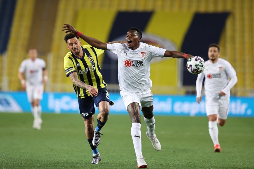 Fenerbahçe-Sivasspor maçında kazanan belli oldu!
