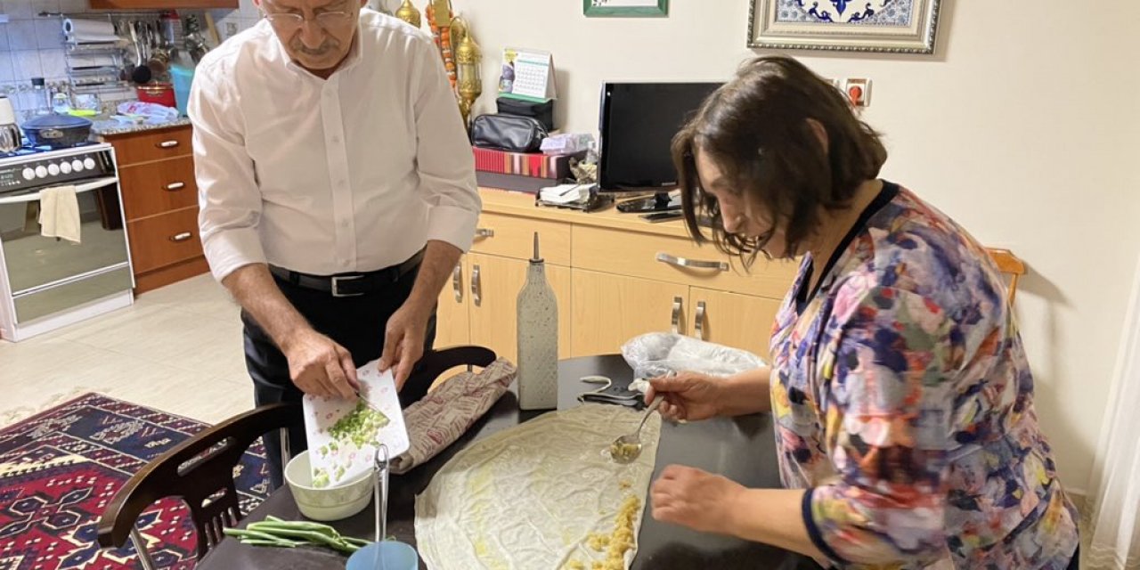 CHP lideri fotoğrafları paylaştı... İşte Kılıçdaroğlu ailesinin bayram hazırlığı!