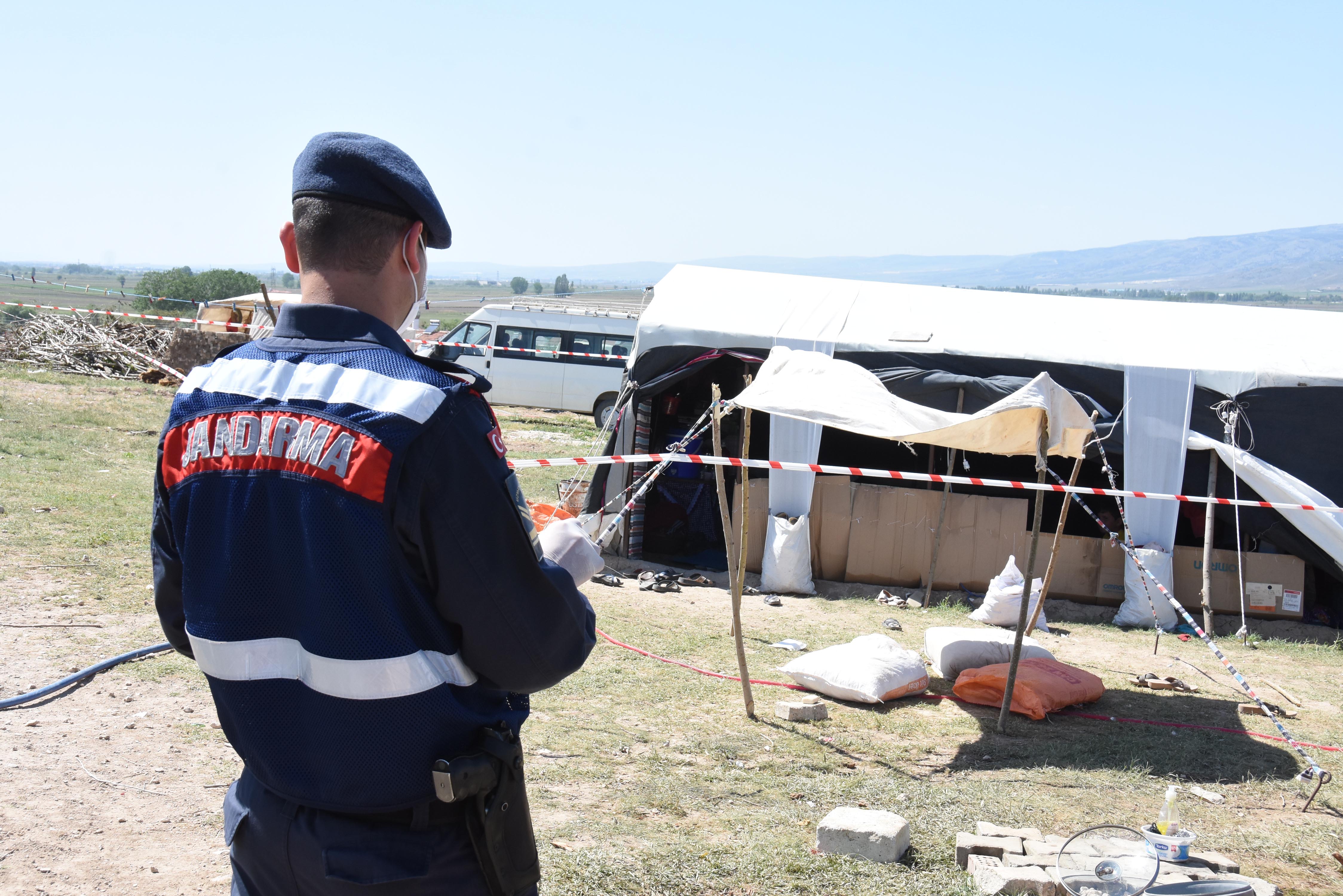 Mevsimlik işçi çadırına 'koronavirüs' karantinası