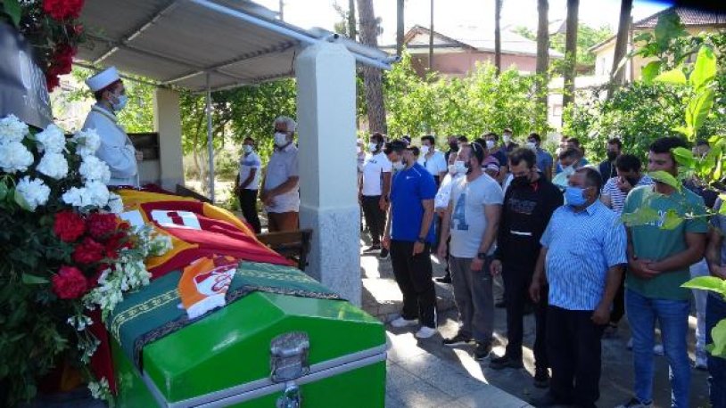 Galatasaray&#039;ın  maçını izlerken kalbine yenik düşmüştü... Muharrem Günay&#039;a Galatasaray forması ile son görev