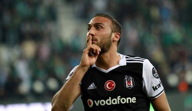 Beşiktaşlı Cenk Tosun&#039;dan açıklama! Beşiktaş&#039;tan ayrılıyor mu?