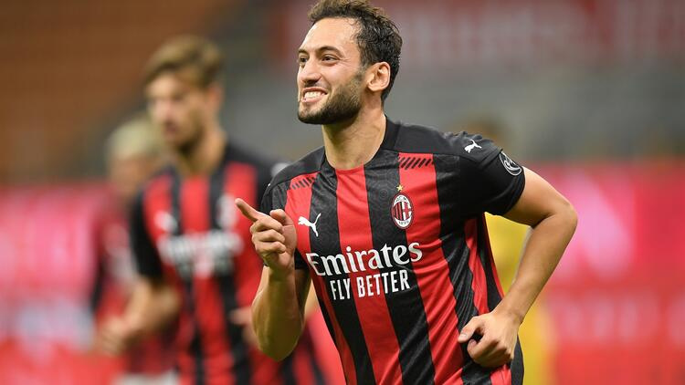 Hakan Çalhanoğlu’na sürpriz talip! Yıllık 8 milyon Euro teklifi yapıldı