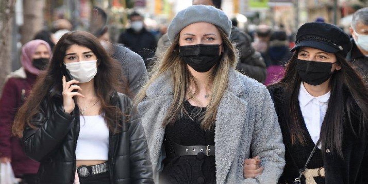 Maske zorunluluğu ne zaman kalkar? Uzman isim tarih verdi!