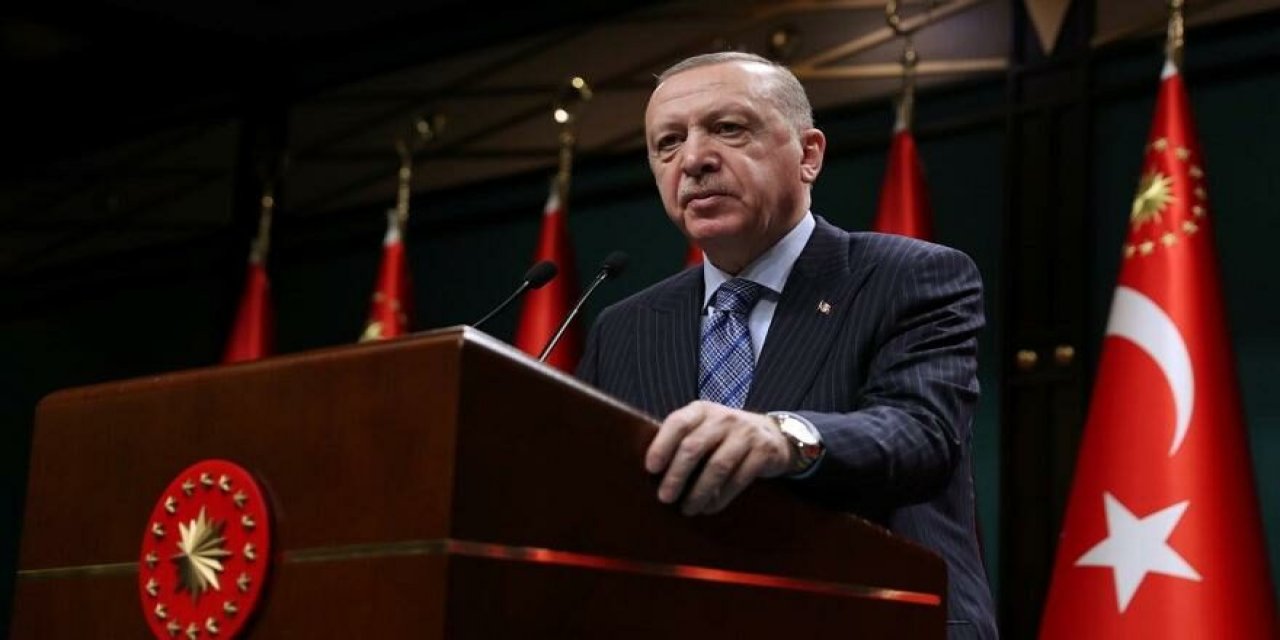 Erdoğan'ın eski danışmanından kavgada bile söylenmeyecek sözler! Zaten istenen de iktidarı paralı muhafızlara...