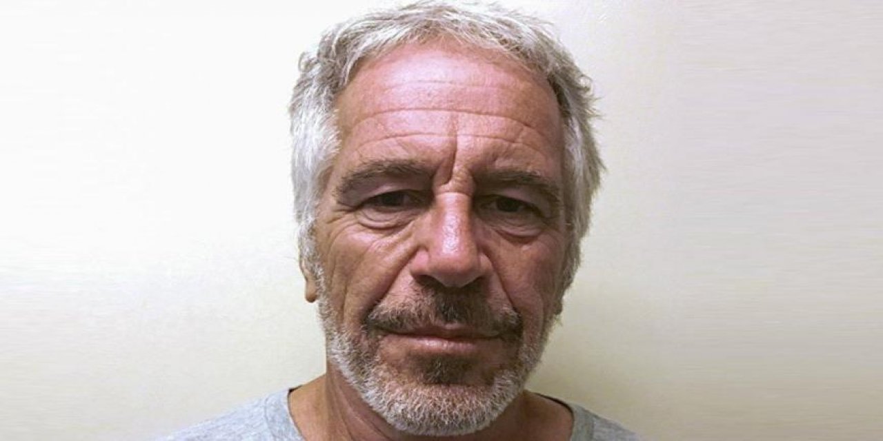 Hücresinde ölü bulunmuştu... Epstein’i izleyen gardiyanlar itiraf etti: Kayıtları değiştirdik