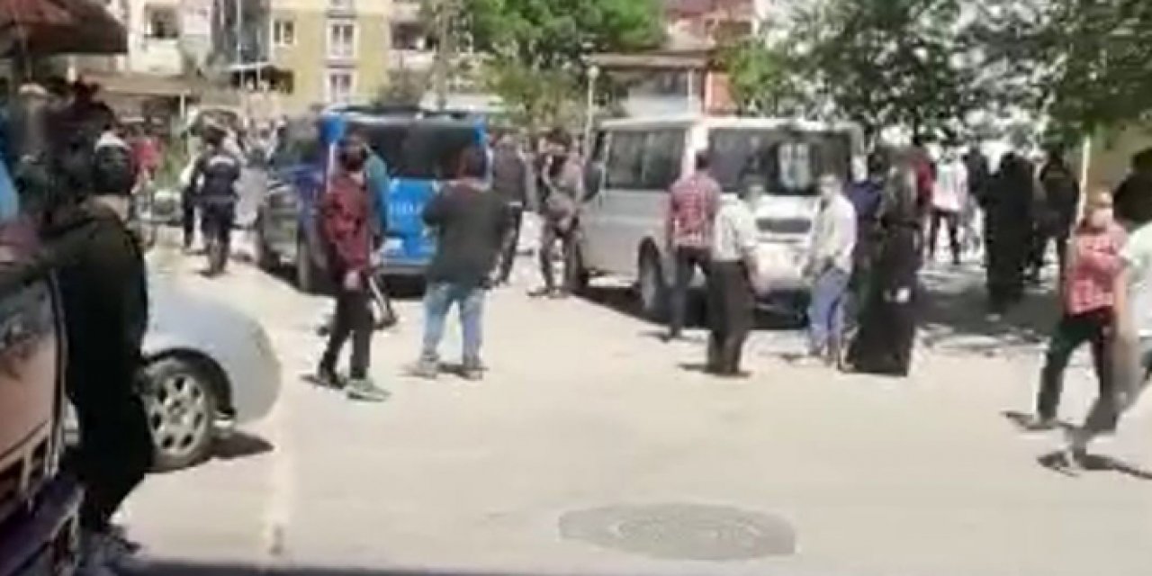 Taş, sopa, kürek... Kavga meydan savaşına döndü!