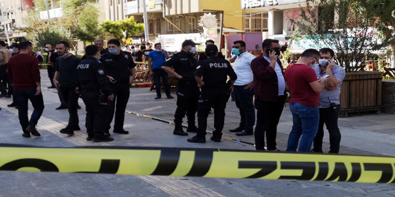 Ablasını sokak ortasında öldürdü