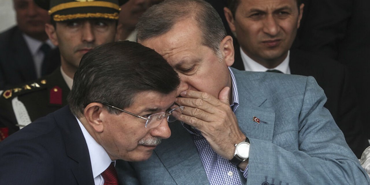 Canlı yayındaki itiraf sonrası HKP değmeye bastı! Erdoğan ve Davutoğlu hakkında suç duyurusu!