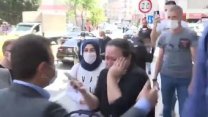 Ekrem İmamoğlu’yla karşılaşan yurttaş hüngür hüngür ağladı! 'Allah'tan bir tek seni görmeyi istedim'