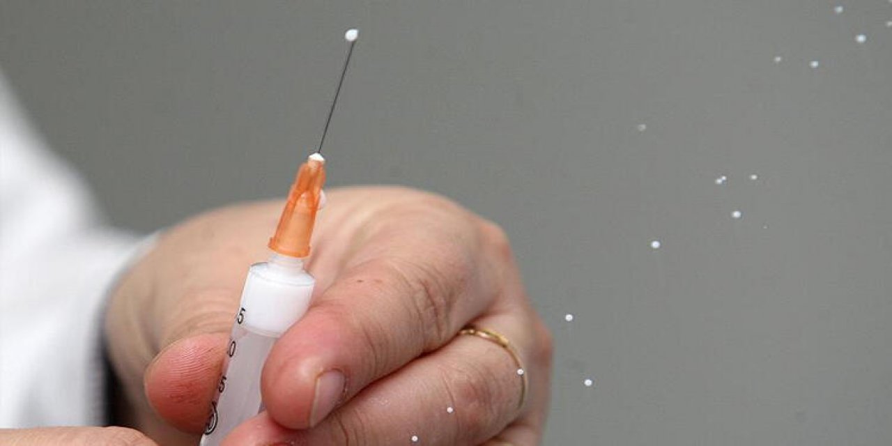 Sağlık Bakanlığı’ndan "kademeli" aşı açıklaması