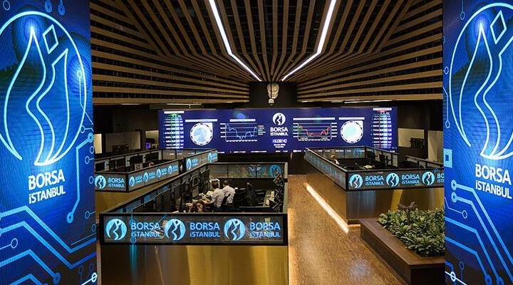 Borsa sert düştü, döviz kurları yükseldi