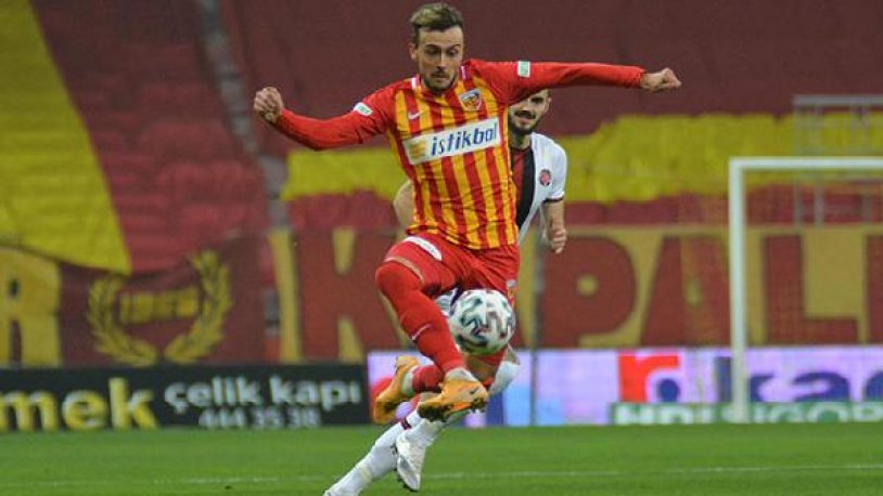 Koronovirüse yakalanmış, yoğun bakıma alınmıştı... Kayserisporlu futbolcu hakkında yeni gelişme