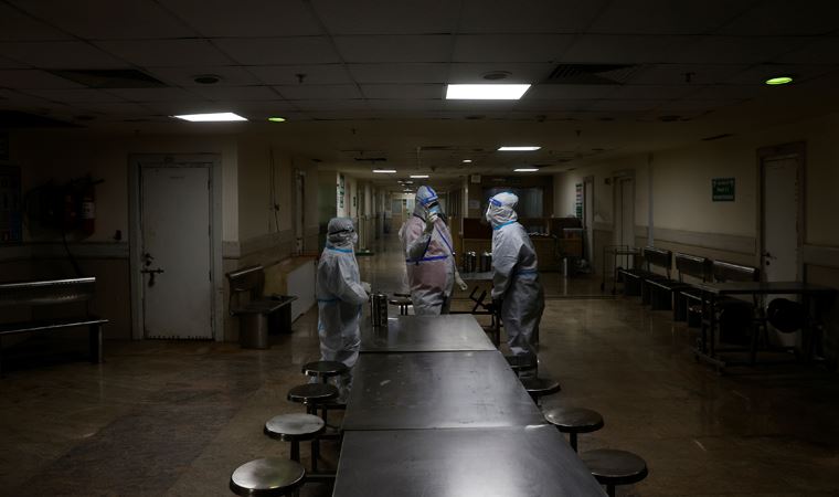 Hindistan'da şimdi de sarı mantar vakası görüldü