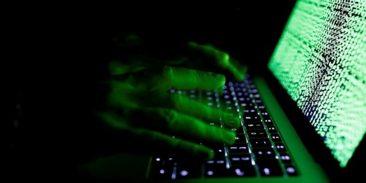 Fuat Avni'yi kaçırmışlar... Siber Büro soruşturmasında yolsuzluk ve FETÖ izi!