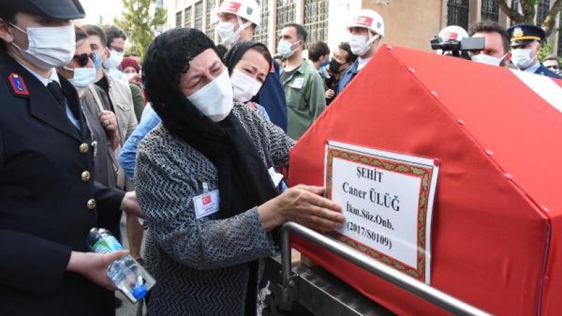 Şehit Caner Ülüğ'ün annesinin feryadı yürek yaktı: Ben senin yokluğuna nasıl dayanırım?