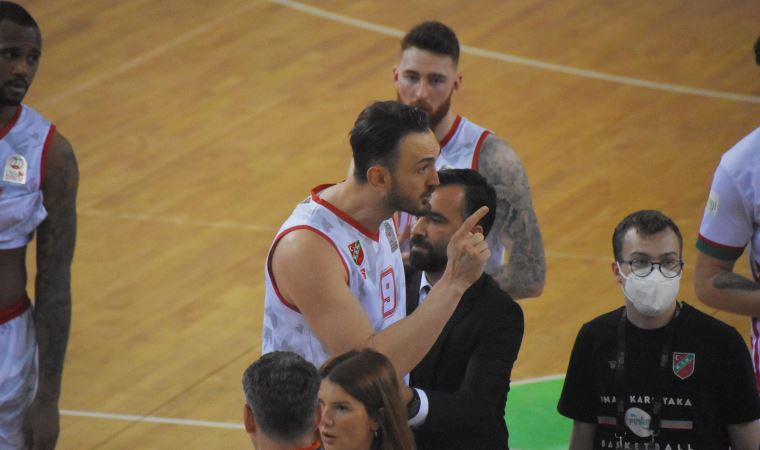 Karşıyaka-Fenerbahçe maçı sonrasında kavga çıktı