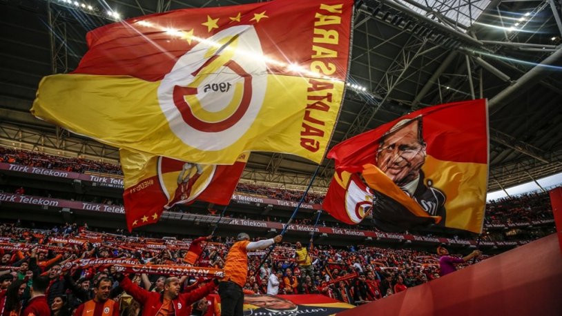 Galatasaray'da istifa depremi! Arka arkaya kulüpten ayrıldılar
