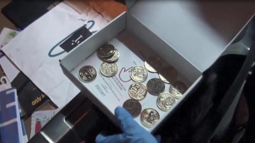 Yurttaşları 1 Milyar TL dolandırdıkları iddia ediliyordu... Turcoin kurucusuna eşinden şok