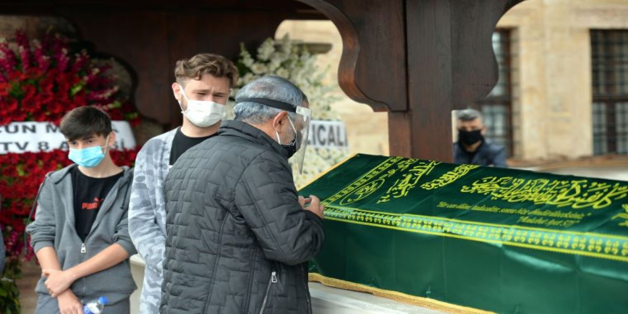 "Kelimeler kifayetsiz" Spor spikeri Fikret Engin'e acı veda!