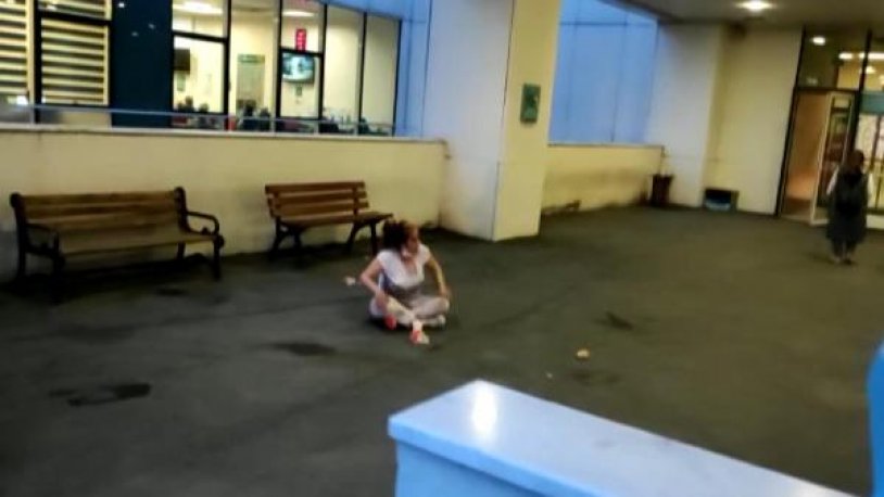 Yola atılan 4 aylık hamile kadın 'alkollüyüm' diyerek hastaneyi birbirine kattı