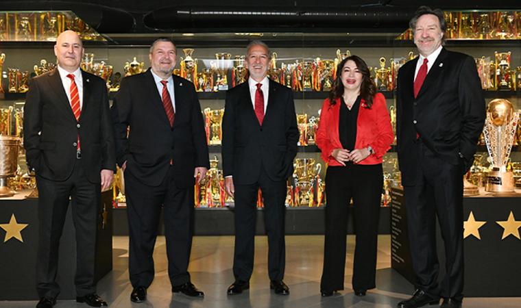 Galatasaray'da başkanlığa yeni aday!