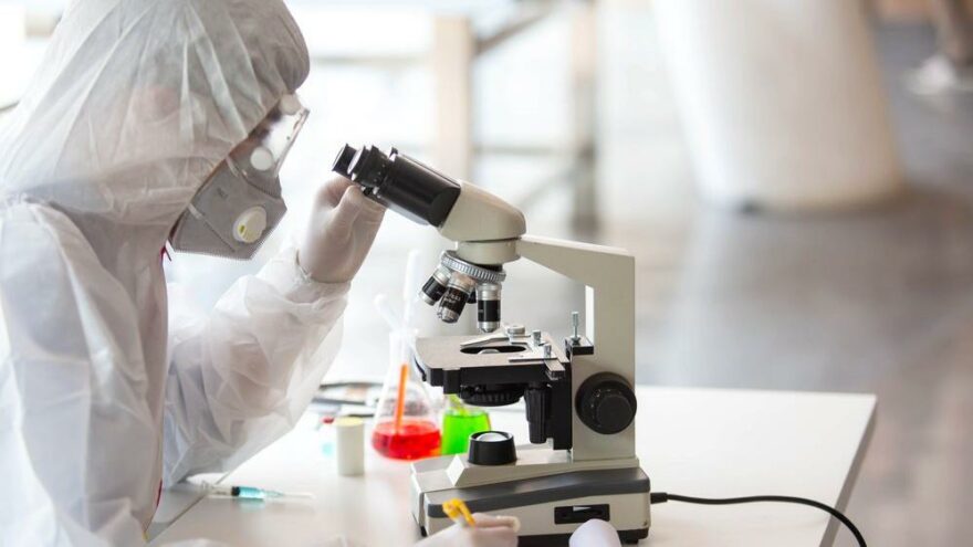 Bu uyarıyla dünya dehşete düştü... Ünlü profesörden şok etkisi yaratacak Kovid-26 ve Kovid-32 uyarısı