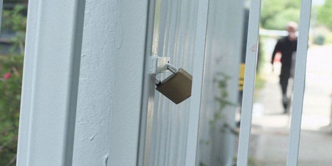 Boğaziçi Üniversitesi'nin kapısına ikinci kilit! İki öğrenci gözaltına alındı