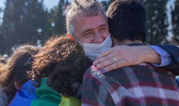 Boğaziçi Üniversitesi öğrencilerinin direnişine destek olduğu için ders vermesi engellenmişti... Av. Feyzi Erçin'den açıklama!