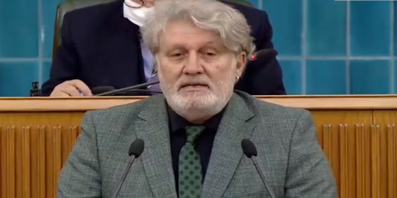 Bir klasik haline dönüştü! Yine sansürlediler... Burhan Şeşen kürsüye çıktı, TRT yine yayını kesti!