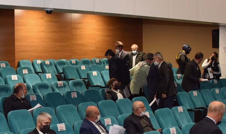 Saray İttifakı'nda Atatürk krizi! MHP'liler destek verince AKP'liler salonu terk etti