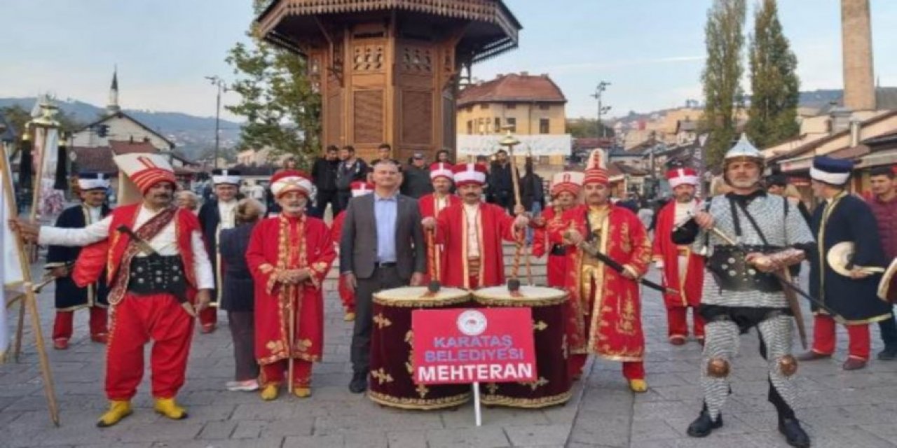 CHP'li Veli Ağbaba "gri pasaport" skandalı ortaya çıkarmıştı... MHP'den "olmayan mehteran takımıyla" insan kaçakçılığı" iddialarına yanıt! "Gelmedilerse o benim sorunum değil"